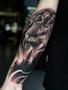 Ramiro Alfonso en 2 Ramiro Alfonso Gold Hand Tattoo 3 1