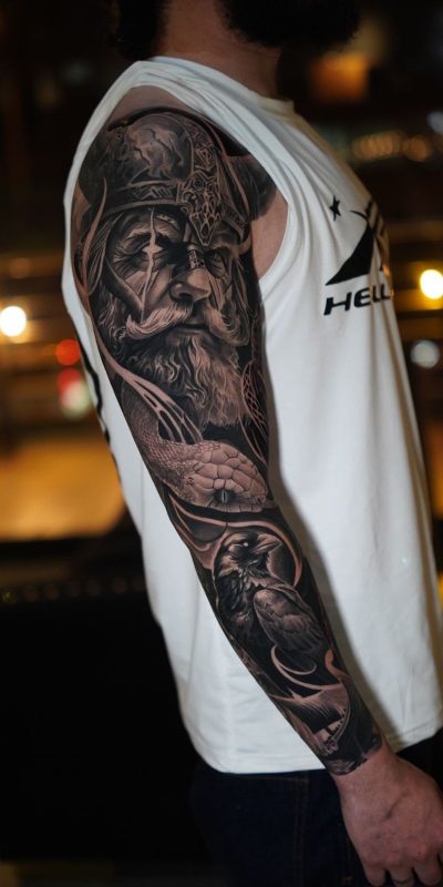 Inicio 8 Gold hand Tattoo Studio (3)