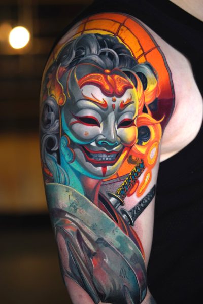 Luis-Mejia-Gold-Hand-(3)